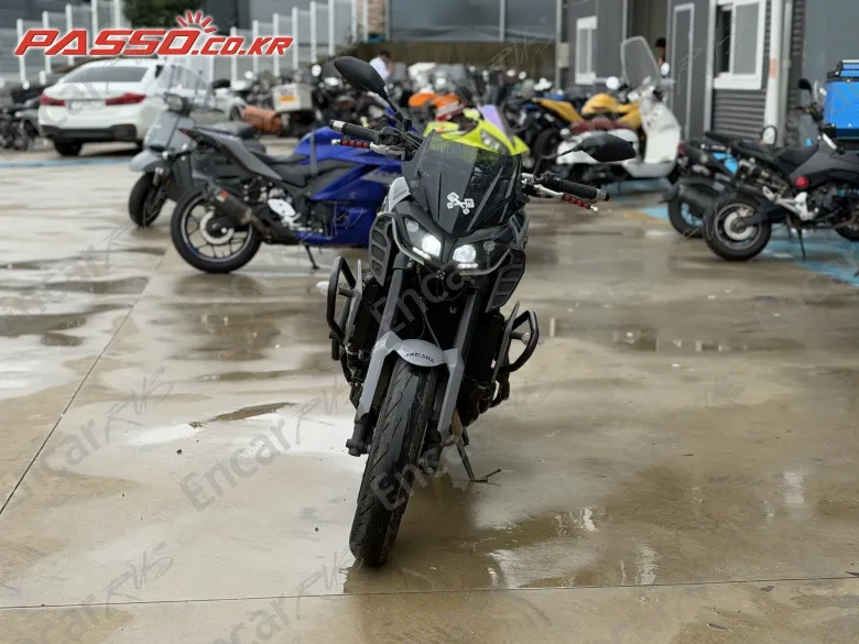 YAMAHA MT 09 - фото 5