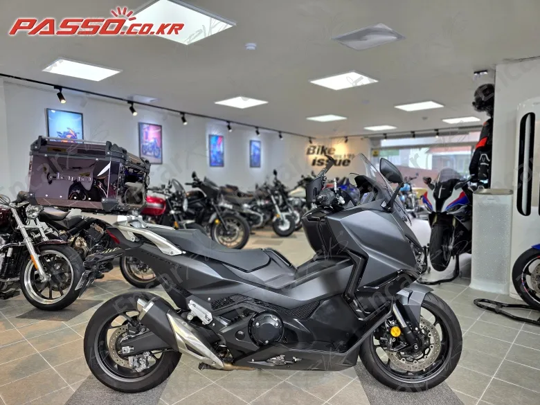Honda Forza 750 - фото 0