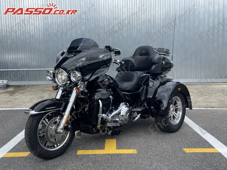 HARLEY-DAVIDSON FLHTCUTG TRI GLIDE ULTRA CLASSIC - фото 4