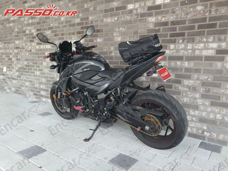 Suzuki Gsx S 750 - фото 2