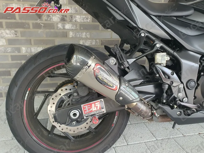 Suzuki Gsx S 750 - фото 5