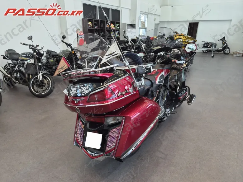 Honda Goldwing 1800 - фото 3