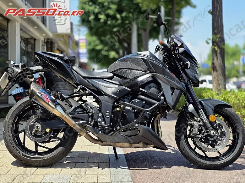 Suzuki Gsx S 750 - фото 0