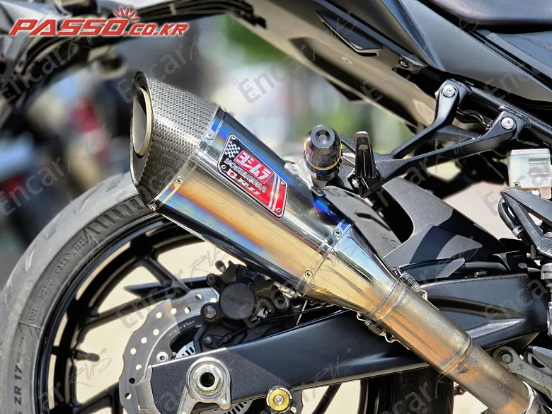 Suzuki Gsx S 750 - фото 3