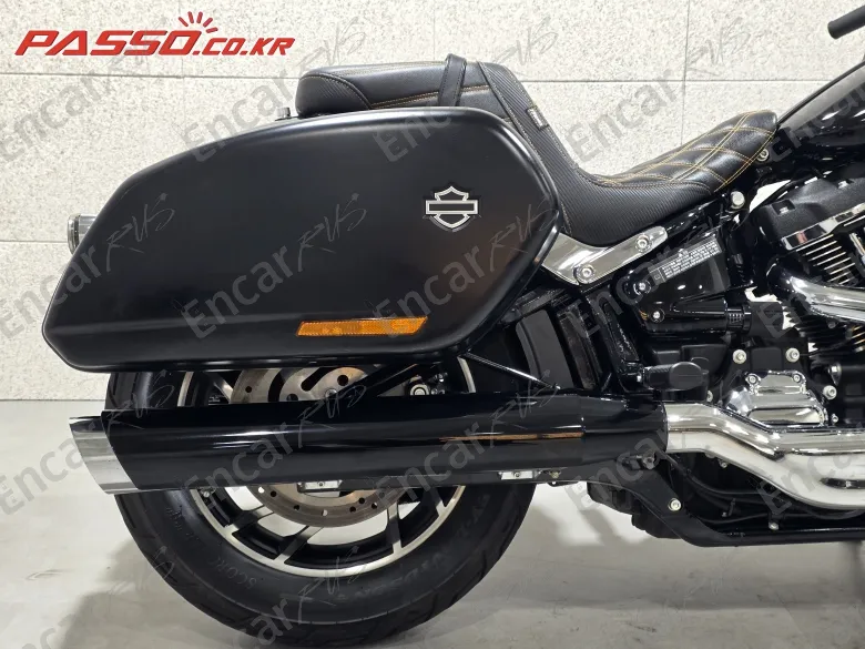 HARLEY-DAVIDSON SPORT GLIDE - фото 6