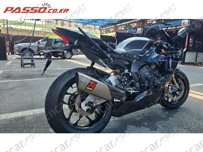 YAMAHA YZF R1 M - фото 2