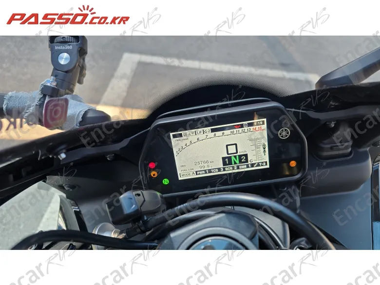 YAMAHA YZF R1 M - фото 3