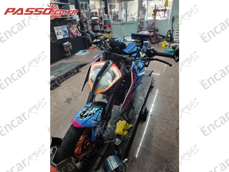 Ktm 1290 Super Duke R - фото 6