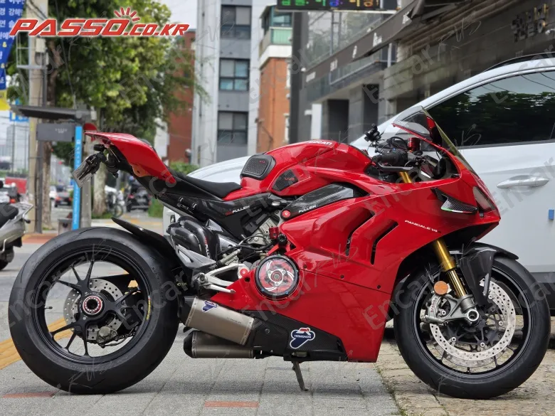 DUCATI PANIGALE V4 S - фото 0