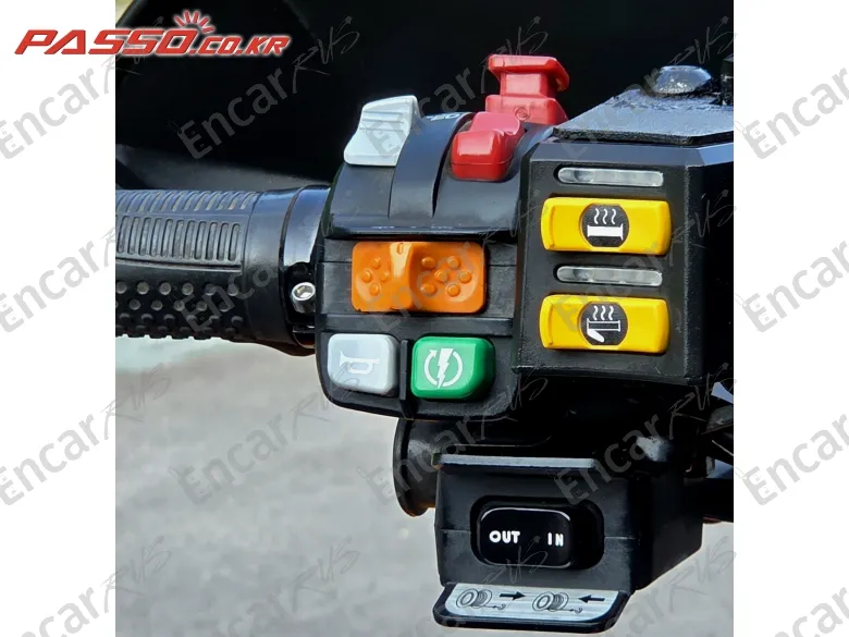 BRP CAN-AM OUTLANDER MAX LIMITED 1000 - фото 3