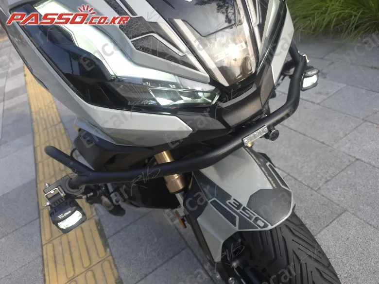 Honda Adv 350 - фото 5