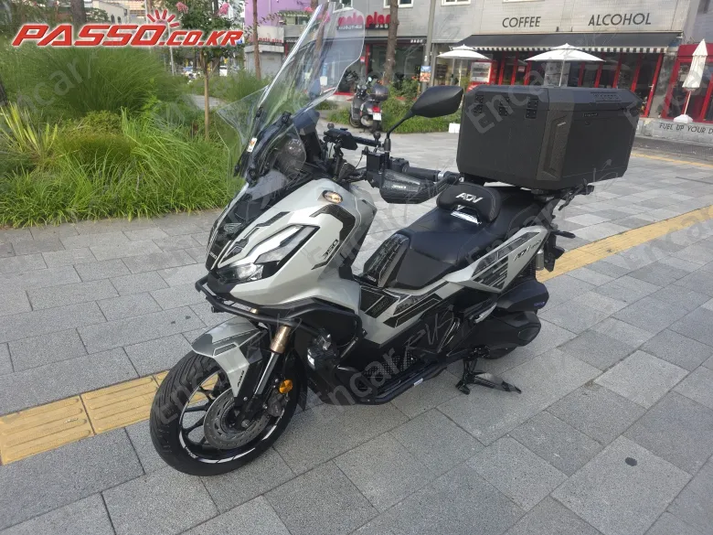 Honda Adv 350 - фото 6