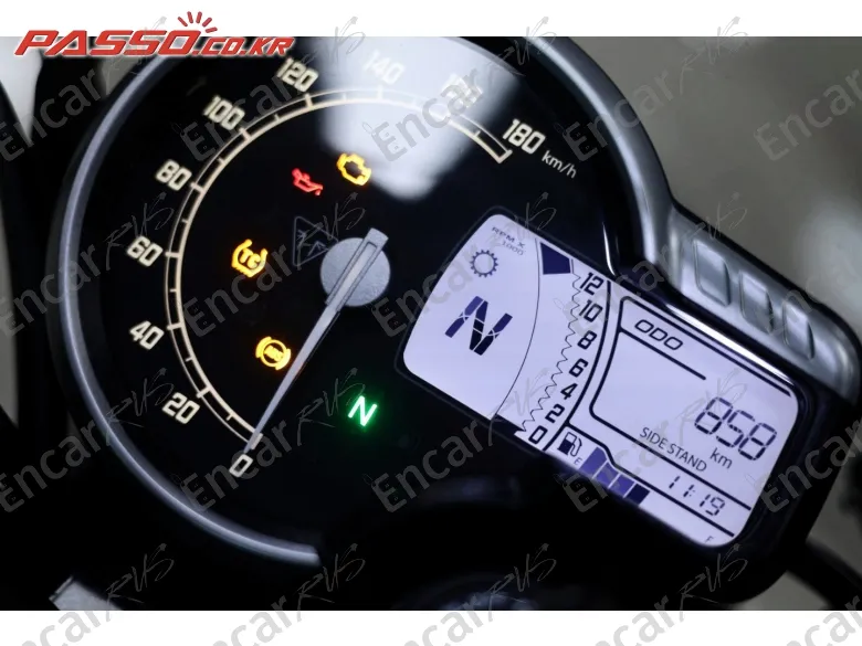 Triumph Speed 400 - фото 3