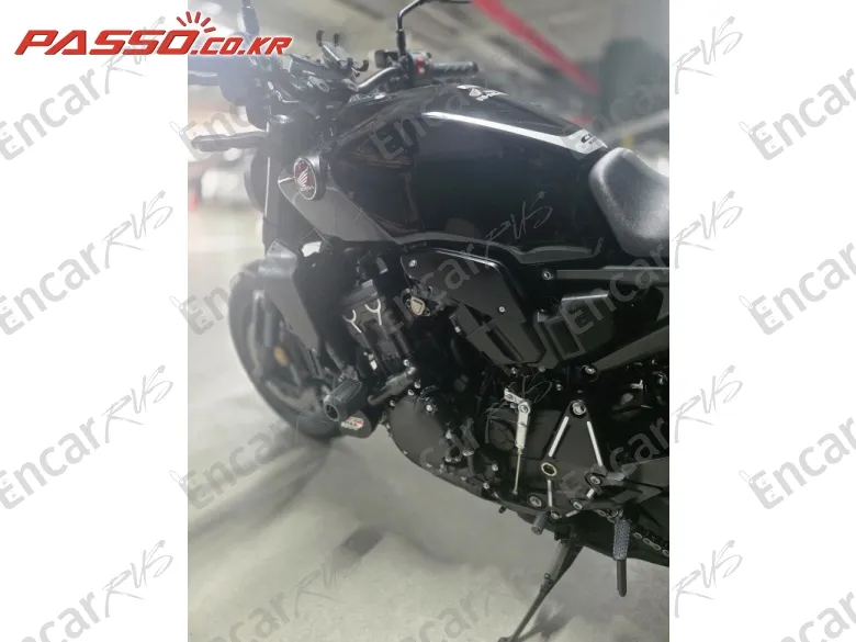 Honda Cb 1000 R - фото 3