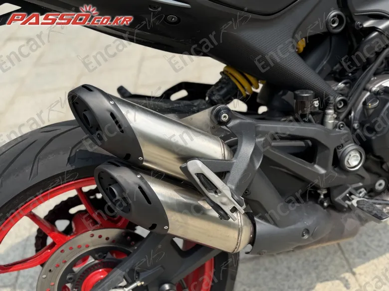 Ducati Monster 937 - фото 6