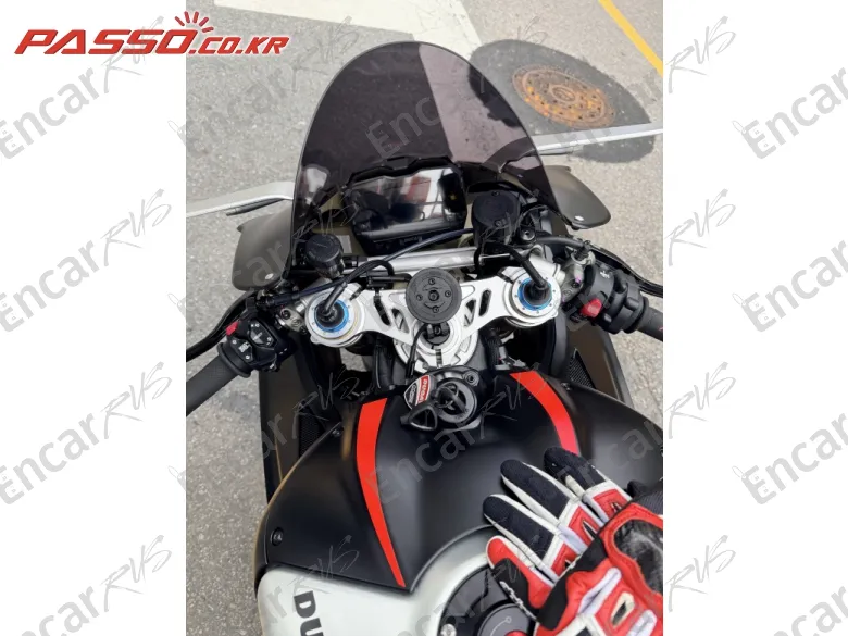 DUCATI PANIGALE V4 SP - фото 3