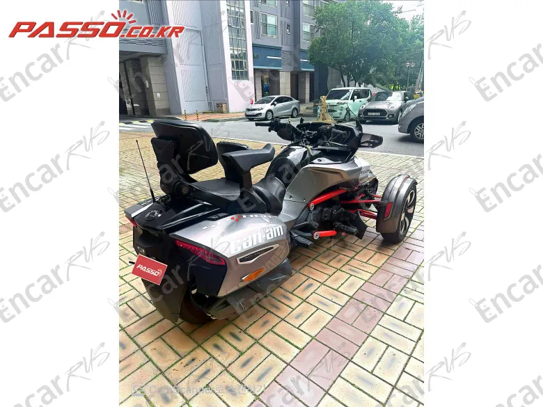 Brp Can-Am Spyder F3 T - фото 6