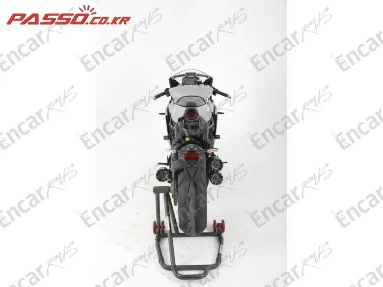 Mv Agusta Superveloce 800 - фото 2