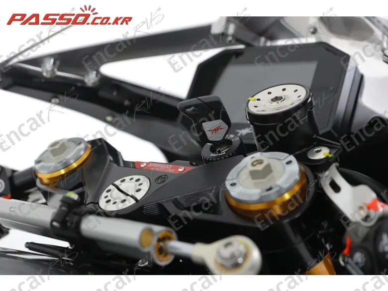 Mv Agusta Superveloce 800 - фото 3