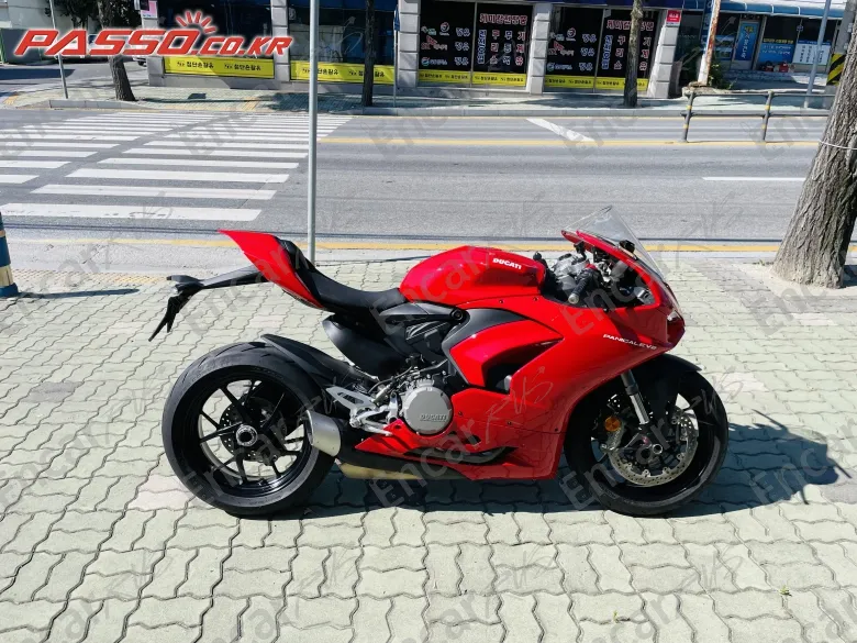 Ducati Panigale V2 - фото 0