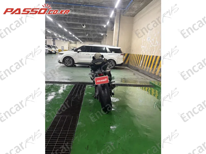 HONDA CBR 1000 RR - фото 2