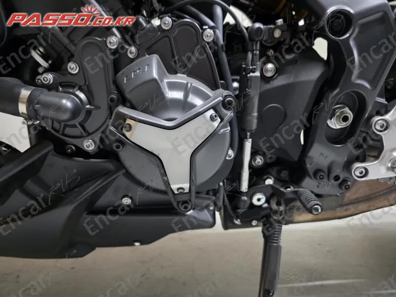 YAMAHA MT 09 SP - фото 4