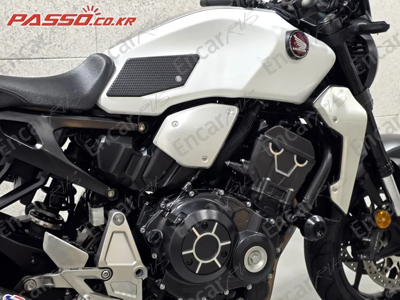Honda Cb 1000 R - фото 4
