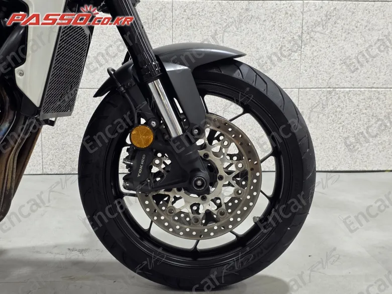 Honda Cb 1000 R - фото 5