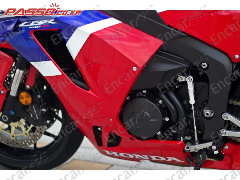 HONDA CBR 600 RR - фото 5