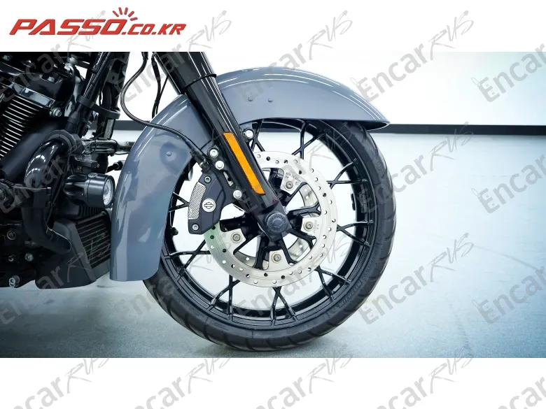 Harley-Davidson Flhxs Street Glide Special - фото 5