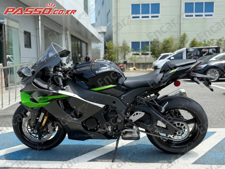 Kawasaki Zx 10 R - фото 1