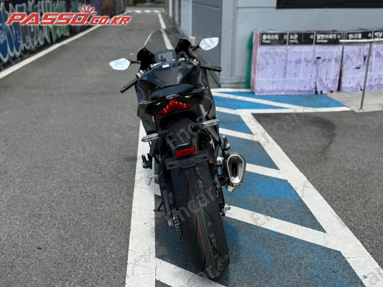 Kawasaki Zx 10 R - фото 2