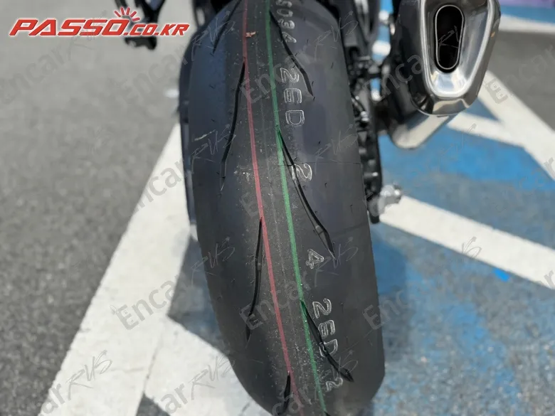 Kawasaki Zx 10 R - фото 5