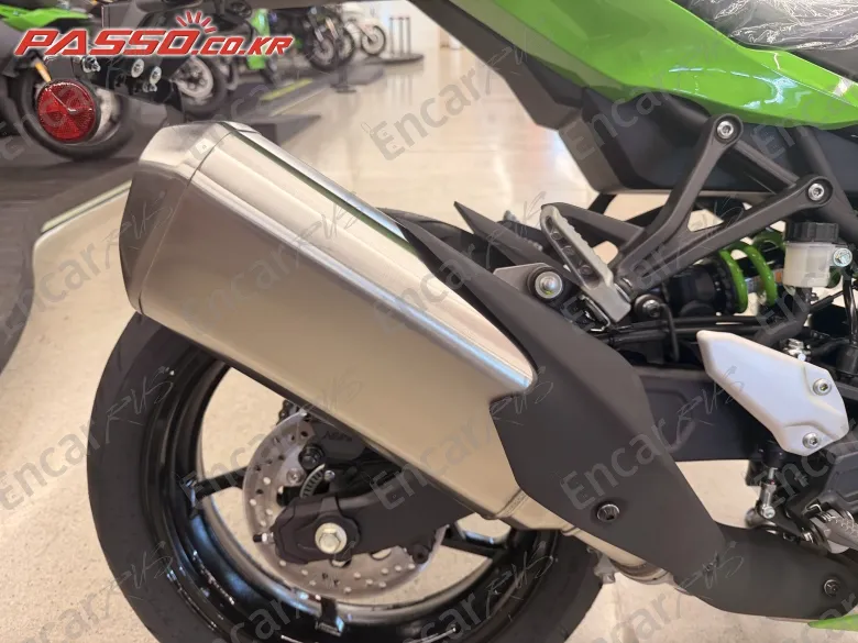Kawasaki Ninja Zx 4 Rr - фото 6