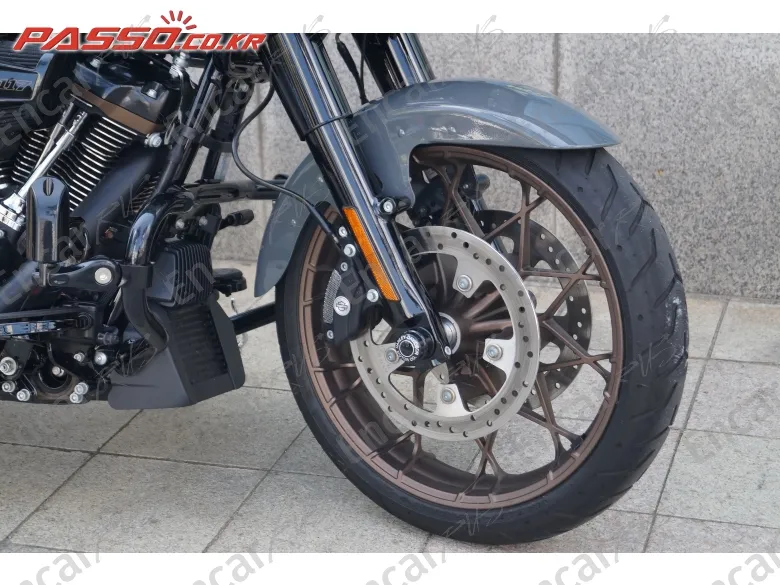 Harley-Davidson Road Glide St - фото 5
