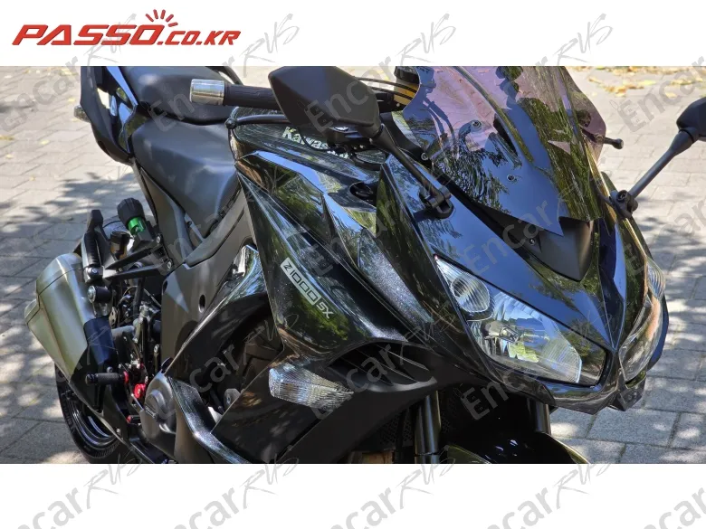 KAWASAKI Z 1000 SX - фото 4