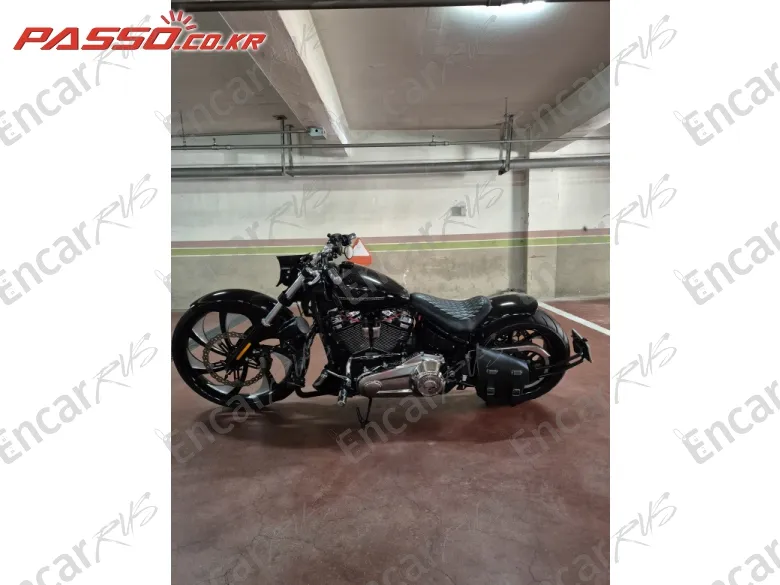 Harley-Davidson Breakout 114 - фото 1