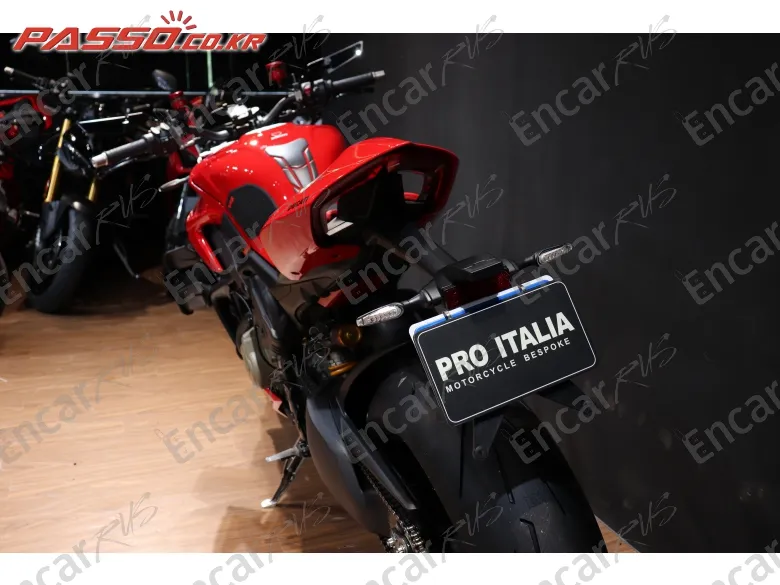 Ducati Streetfighter V4 S - фото 2