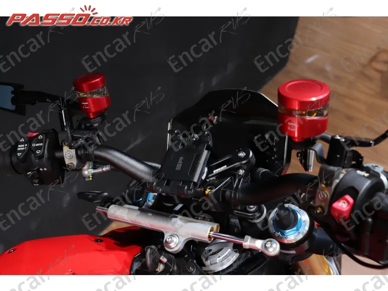 Ducati Streetfighter V4 S - фото 3