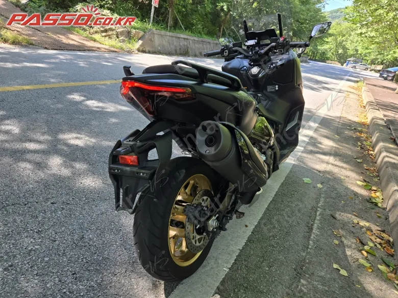 Yamaha T Max 560 - фото 2