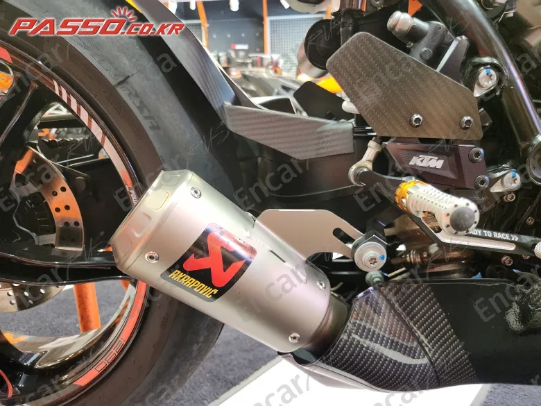 Ktm 1290 Super Duke R - фото 6