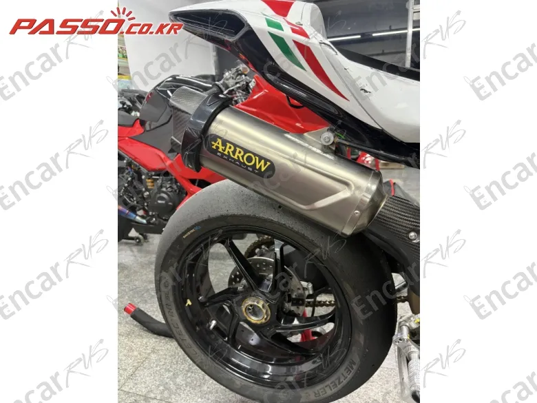 MV AGUSTA F3 800 RC - фото 6