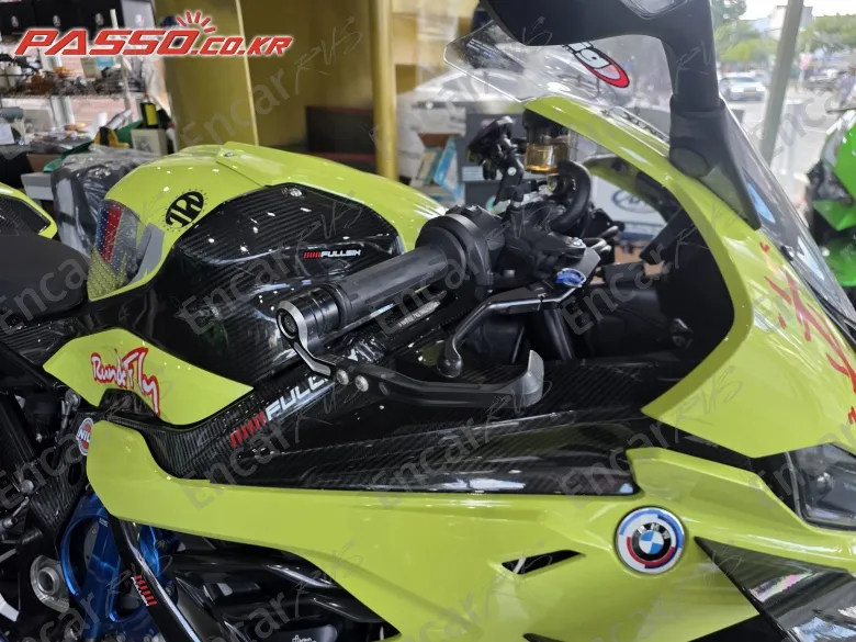 BMW M 1000 RR - фото 1