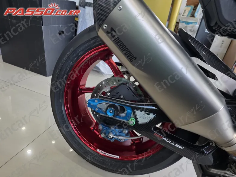 BMW M 1000 RR - фото 6