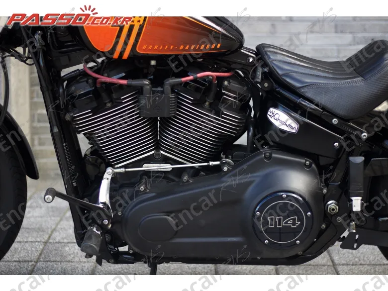 HARLEY-DAVIDSON STREET BOB 114 - фото 4