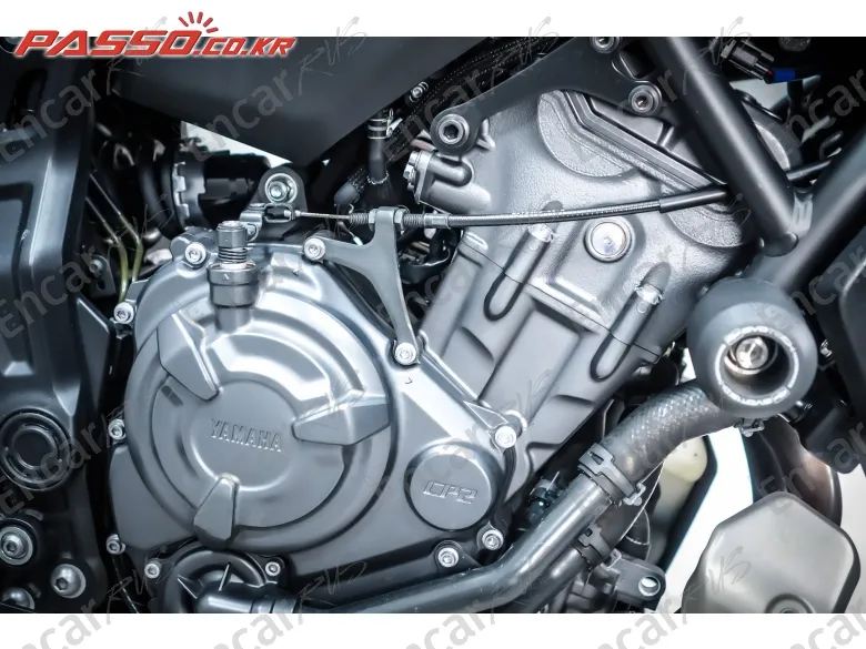 YAMAHA MT 07 - фото 4