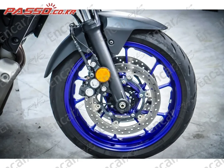 YAMAHA MT 07 - фото 5