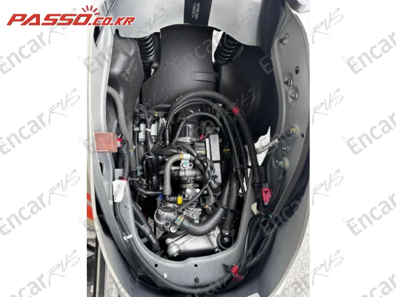VESPA GTV 300 - фото 4