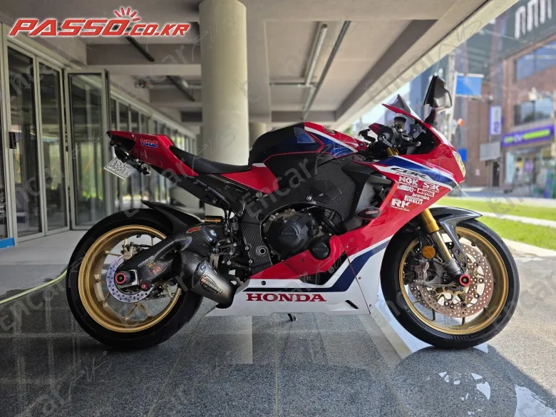 HONDA CBR 1000 RR SP - фото 0