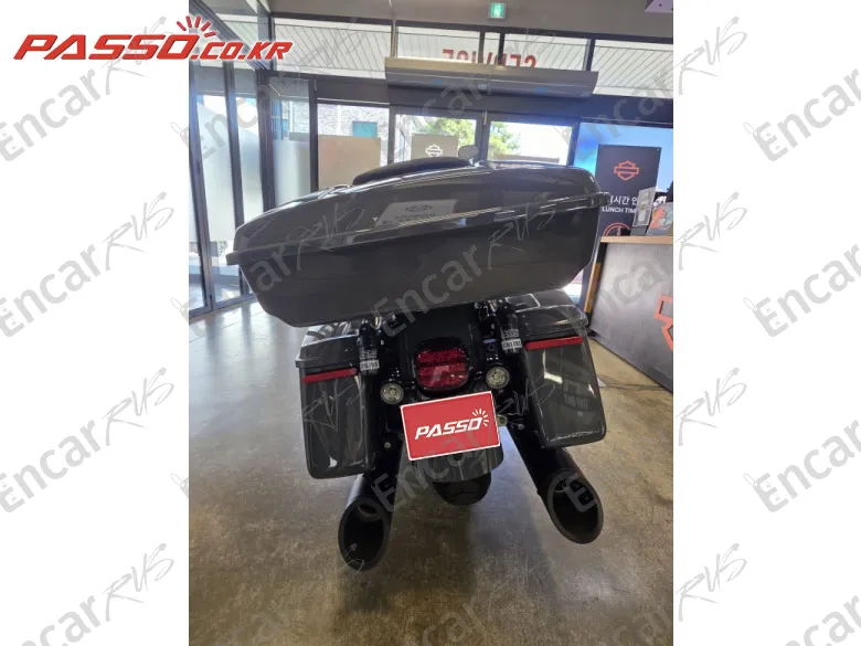 HARLEY-DAVIDSON ROAD GLIDE ST - фото 2